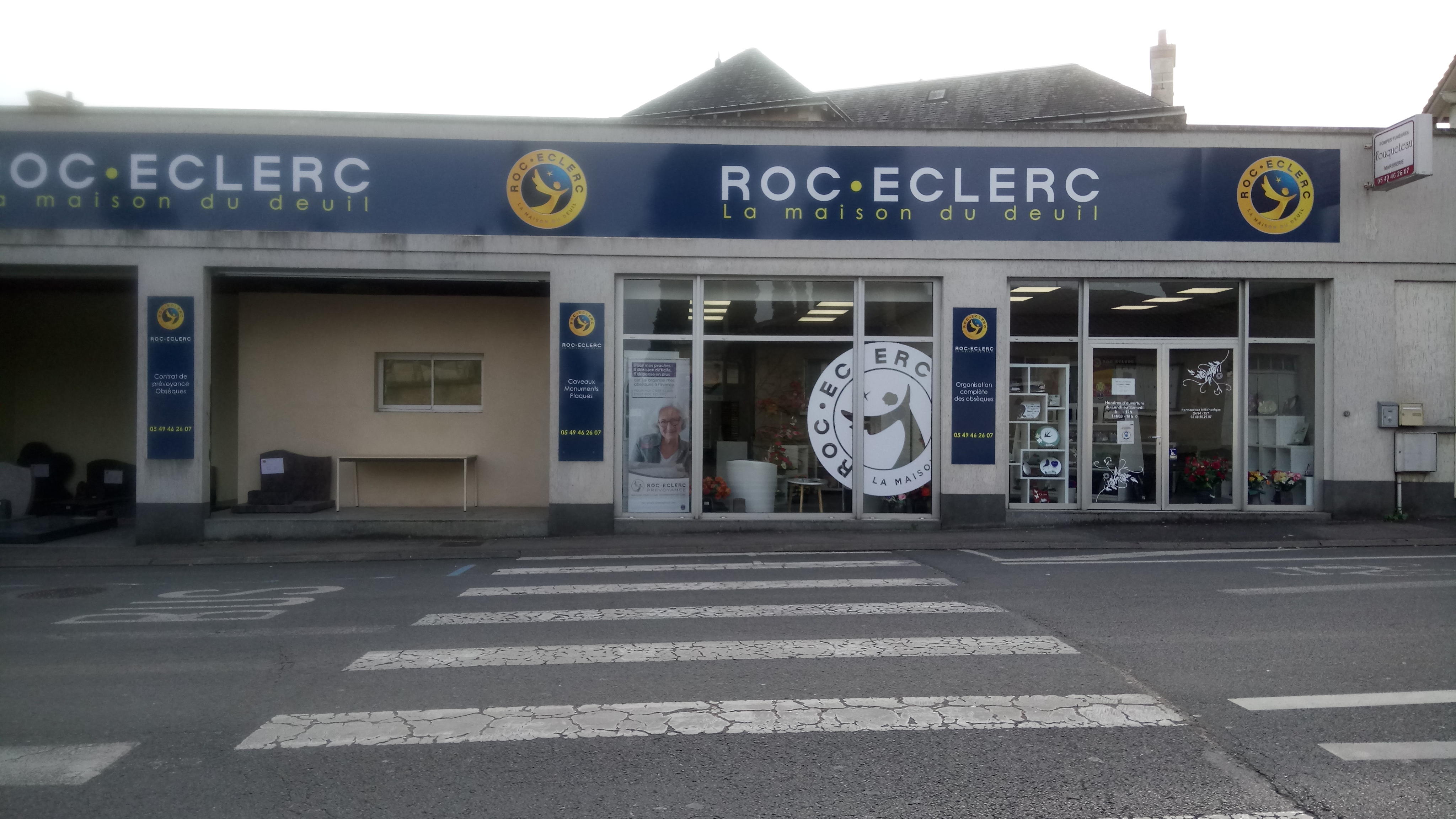 Pompes Funèbres ROC ECLERC - Poitiers - Recteur Pineau 